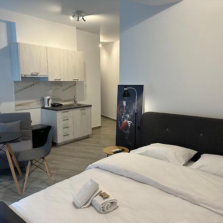 Brand New Studios Ipm1-2-3-4 Larissa Exteriör bild